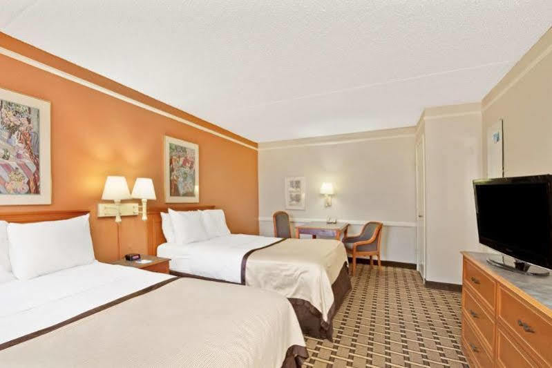 Red Roof Inn Houston North - Fm1960 & I-45 Westfield Dış mekan fotoğraf