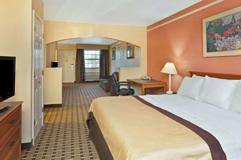 Red Roof Inn Houston North - Fm1960 & I-45 Westfield Dış mekan fotoğraf